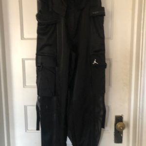 Nike Jordan Women's Utility Pants Joggers Black zipper pockets size medium
